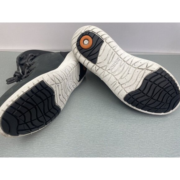 Bogs Gray Ankle Boots - Picture 5 of 16